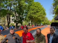 MORBIDNA RUSKA PROPAGANDA: U razrušenim i okupiranim ukrajinskim gradovima organizovali parade na Dan pobjede (FOTO, VIDEO)