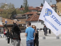 'SB' ISPED VIJEĆNICE: Sindikat radnika trgovine BiH obilježio Prvi maj, podržala ih gradonačelnica Karić (FOTO)