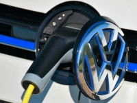 REZULTATI BI VAS MOGLI IZNENADITI: Električni 'Golf' protiv benzinca - koji je model jeftiniji za održavanje…