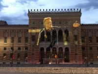 OPROŠTAJ OD LEGENDE BH. FUDBALA: Grad Sarajevo projekcijom na Vijećnici odao počast Ivici Osimu