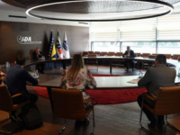 SDA, HDZ, SDP, PDP, SDS, DF... NA OKUPU: Izetbegović se sastao sa mladim političarima iz devet parlamentarnih stranaka, falio SNSD