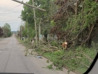 SNAŽNO NEVRIJEME POHARALO KANADU: Poginulo osam ljudi, pola miliona bez struje'