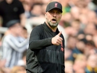 KLOPP SE IZNERVIRAO: 'Neko je mislio da je dobra ideja mijenjati travnjak dva dana pred finale!'