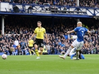 SJAJNO FUDBALSKO POPODNE U ENGLESKOJ: Everton šokirao Chelsea, Tottenham dominantan protiv Leicestera (VIDEO)