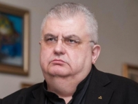 NENAD ČANAK PRAVO U METU: 'Vojska Srbije postaje oružana sila Srpske pravoslavne crkve' (VIDEO)