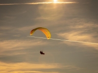 TEŠKA NESREĆA KOD SARAJEVA: Sa velike visine pao paraglajder, odmah prebačen na KUM