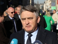AKO ČOVIĆ JEDNOM IPAK SHVATI DA JE STRAŠNO IRITANTAN: Komšiću bi na izborima 'velike probleme' mogao napraviti čovjek koji je 'ispuhao nacionalistički balon' u Mostaru