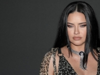 SEKSI MAMA: Adriana Lima blista kao trudnica, jedna od najljepših žena svijeta snimljena na dodjeli nagrada u Francuskoj....