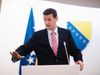 SENAD ŠEPIĆ 'BOCNUO' KONAKOVIĆA I RADONČIĆA: 'Odbacivanje 'legitimnog prestavljanja' je veliki poraz HDZ-a Hrvatske, Dragana Čovića i njihovih prikrivenih saveznika...!'