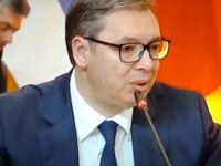 ŠOK U DNEVNIKU TV PINK-a:  Emitiran film koji pljuje po opoziciji i Dačiću, a slavi Vučića kao mesiju, stižu oštri komentari… (VIDEO)