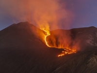 ERUPTIRAO NAJVEĆI VULKAN U EVROPI: Lava i dim prekrili dio Sicilije (FOTO)