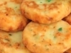 RUČAK ZA ČISTU PETICU: Napravite okruglice od krompira i feta sira, specijalitet koji obožavaju sve generacije (VIDEO)