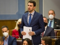 KAD VUČIĆEV 'OTVORENI BALKAN' OSJETIŠ NA VLASTITOJ KOŽI: Srbijanska policija na granici maltretirala crnogorskog poslanika - 'Ovo je zbog Rezolucije o genocidu u Srebrenici'