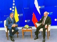 DODIK ISPRED NAŠE ZASTAVE, PUTIN ISPRED SVOJE I SVE JE PO PROTOKOLU: 'Uprkos svim poteškoćama...'