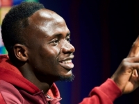 HEROJ NACIJE: Umjesto da ide na luksuzna ljetovanja Sadio Mane jedva čeka da posjeti svoje rodno selo; Za 270.000 eura izgradio školu, a ranije donirao više od 500.000...