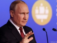 PUTINOVO DRŽANJE PODIGLO VELIKU PRAŠINU: Tijelo mu se grčilo...(VIDEO)