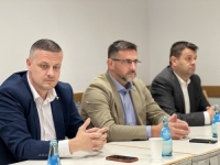 'POKRET ZA DRŽAVU' FINALIZIRA IMENA: SDA i SDP BiH nose po tri liste za NSRS