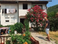 REAKCIJE MORA BITI: Bosanac u ratu ostao bez roditelja s bolesnom sestrom, a sada gubi i krov nad glavom
