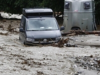 NEVRIJEME U AUSTRIJI: Poplave sela odsjekle od svijeta, kuće zatrpala klizišta (FOTO)