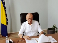 ČOVIĆ GA GURA PREMA DNU; STRUČNJACI UPOZORAVAJU BEVANDU: 'To je krivično djelo' - Prema Krivičnom zakonu BiH...
