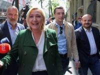 A MARINE K'O MARINE: Le Pen se povlači