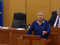 'POTKAPACITIRANI USTAŠA': Ante Prkačin u Saboru vrijeđao gradonačelnicu Siska - 'Ona debeljuškasta, masna...' (VIDEO)