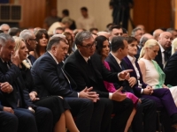 'DANAS ŽIVIMO U DVIJE DRŽAVE...': Dodik u Beogradu zaplovio u mitologiju i poručio da Srbi još nisu 'sve završili'