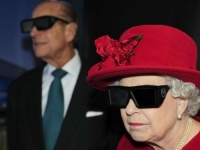 PLATINASTI JUBILEJ: Rijetko viđene i spontane fotografije kraljice Elizabete (FOTO)