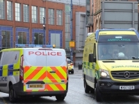 UŽAS U ENGLESKOJ: Ubijen dječak (14), a majka ranjena, osumnjičeni muškarac je...