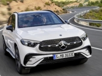 MERCEDES PREDSTAVLJA: Crossover koji troši manje od 1 l/100 km
