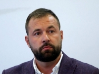 U POTRAZI ZA DOBRIM VIJESTIMA: Direktor Turističke zajednice KS iz svog džepa dao novac Beograđanima kojima su u Sarajevu izbušene gume