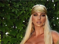 SVE SE VIDI: Jelena Karleuša osvanula na Instagramu u vrućim pozama, fanovi oduševljeni…