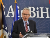 PORUKA AMERIČKOG AMBASADORA U BiH: 'Zapitajte se da li su lideri koje ste izabrali ispunili svoja obećanja'