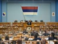 DODIK SA POSEBNE SJEDNICE NSRS-a: 'RS treba da stavi veto na trgovinski sporazum BiH s Velikom Britanijom, oni su htjeli srpski narod proglasiti genocidnim'