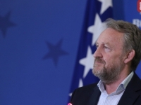 'SB' PATROLA: Izetbegović ljut kao ris - 'Neće proći' (FOTO)