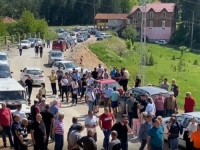 VELIKI PROTEST U PLJEVLJIMA: 'Što prije nastaviti radove na putu ka Bosni i Hercegovini'