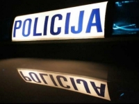 RANO JUTROS: Uhapšen dvojac, turistima uz prijetnju pištoljem tražili novac