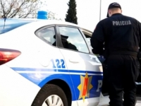 POLICIJSKA AKCIJA NA CRNOGORSKOM PRIMORJU:  U Baru privedena trojica Škaljaraca