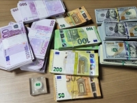 VELIKA ZAPLJENA NA GRANIČNOM PRELAZU PREŠEVO: Policija oduzela više od 600 hiljada eura i gotovo 125 hiljada dolara