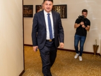 AKTERI, ŽELJE, PLANOVI: 'Narodu RS-a nudimo ekonomski preporod'