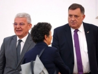 EUROPARLAMENTARKA TINEKE STRIK: 'Jasno smo rekli Dodiku da ne može nastaviti svoju secesionističku politiku'