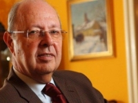 NA DNEVNOM REDU: 'Kako dokrajčiti Angelu Merkel'