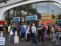POČETAK 'LJETA NEZADOVOLJSTVA': U Velikoj Britaniji najveći štrajk željeznica u 30 godina, premijer Johnson pod pritiskom