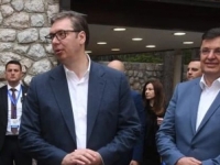 ŠIROK OSMIJEH I ZLATAN ZUB: Tegetija se nije odvajao od Vučića, pogledajte šta je predsjednik Srbije objavio na Instagramu (FOTO)