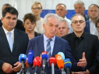PRVE RIJEČI ŠAROVIĆA NAKON KANDIDATURE: 'Imam dovoljno energije, znanja i umijeća da u oktobru odnesem pobjedu. Srpska je postala...'