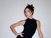 SEKS BOMBA I U PETOJ DECENIJI: Victoria Beckham osvanula u vrućem izdanju, fanovi na Instagramu oduševljeni...