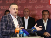 'SB' NA LICU MJESTA: Vojin Mijatović i zvanično kandidat za Predsjedništvo BiH - 'Vrijeme je za Bosance i Hercegovce' (FOTO)