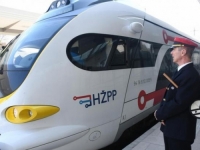 JOŠ JEDAN CIRKUS SA ŽELJEZNICAMA U HRVATSKOJ: Putnici u vozu čekali 42 minute jer je skretničar zaspao