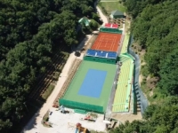 SVEČANOST U VISOKOM: Novak Đoković danas otvara teniske terene u parku 'Ravne 2'