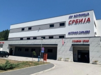 TVRDE DA JE BILA ŽRTVA CYBER-NASILJA: Doktori bolnice Srbija u Istočnom Sarajevu protestuju zbog samoubistva kolegice